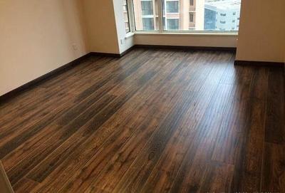 15万硬装花费，电视背景墙与木地板提升档次，究竟值不值？